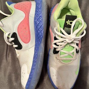 Nike KD Trey 5 VII Youth 3.5 Big Kid 3.5